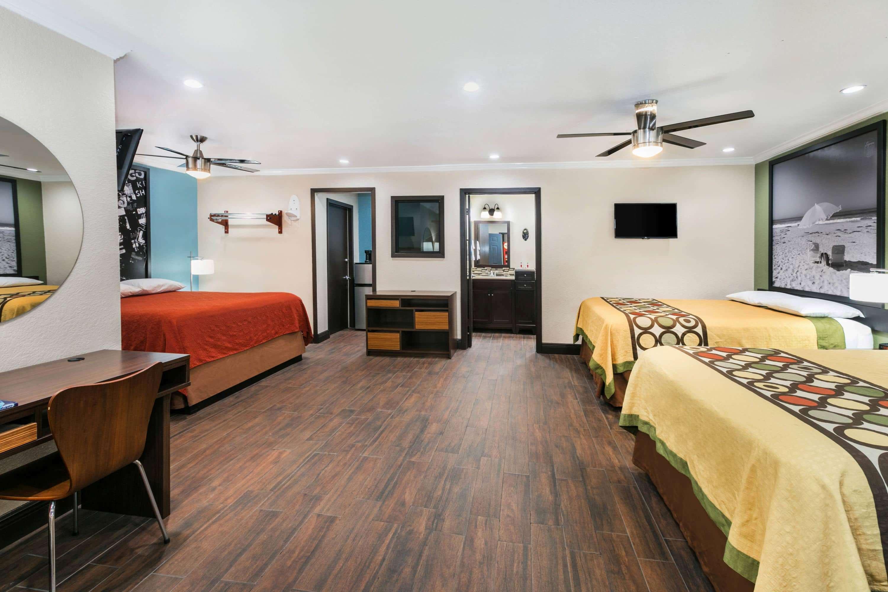 Super 8 By Wyndham Austin University/Downtown Area Buitenkant foto